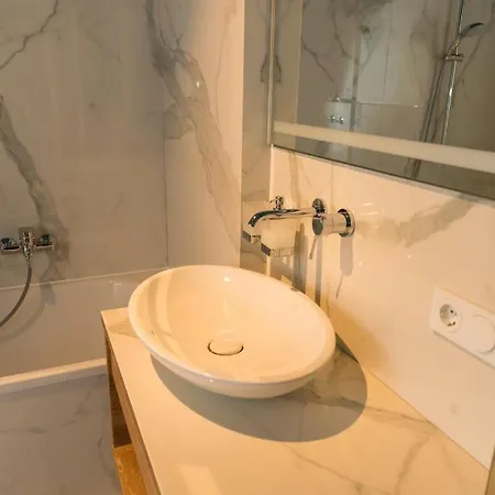 公寓 Apartmenthaus Am Dom Maisonette Sd Mit Parkplatz