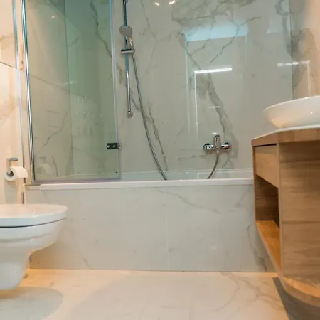 Apartmenthaus Am Dom Maisonette Sd Mit Parkplatz Apartment *