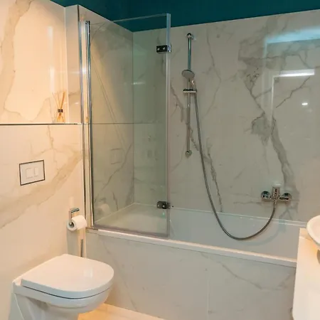 شقة Apartmenthaus Am Dom Maisonette Sd Mit Parkplatz اتسوكو