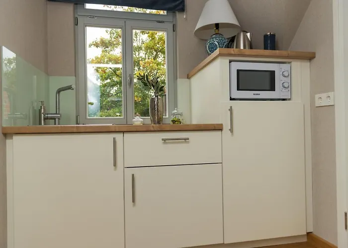 Апартаменты Apartmenthaus Am Dom Maisonette Sd Mit Parkplatz Цвиккау