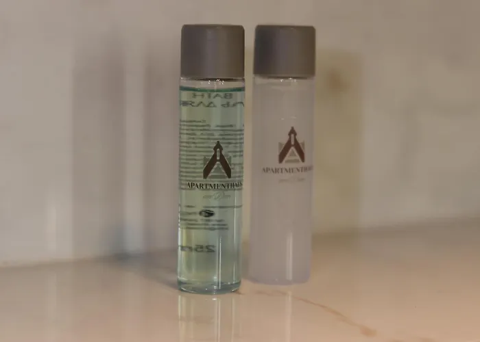 Apartmenthaus Am Dom Maisonette Sd Mit Parkplatz * Цвиккау