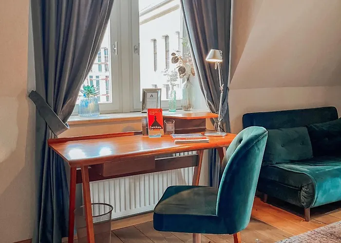 Apartmenthaus Am Dom Maisonette Sd Mit Parkplatz Цвиккау