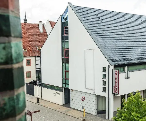 Apartmenthaus Am Dom Maisonette Sd Mit Parkplatz * Цвиккау